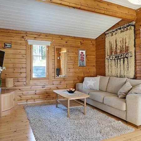 Kukkula - Ac, Fireplace & Wood-fired Sauna Chalet *
