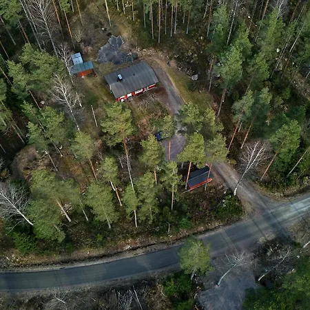 Kukkula - Ac, Fireplace & Wood-fired Sauna *