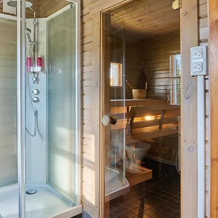 Kukkula - Ac, Fireplace & Wood-fired Sauna Chalet